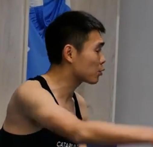 开云官方-王上源半场喊话：去年是摆着踢赢的吗？谁不踢现在赶紧下去